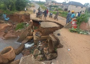 Road collapse in Ilaro, Ogun State.