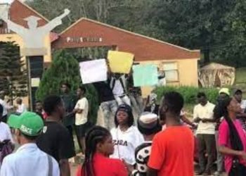 MAPOLY Students Kick against Fee Hike, Results Delay