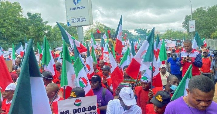 Nigerian workers in a Nigerian Labour Congress protest.