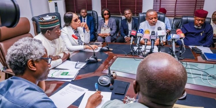 Organised Labour meeting with FG team.