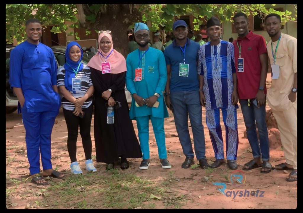 Habib Foundation team with students of Obalaju High School, Ijoga-Orile; Eyinni Comprehensive High School, Ibooro; and Oluaso High School, Imasayi all in the local Yewa North Council Area of Ogun State.