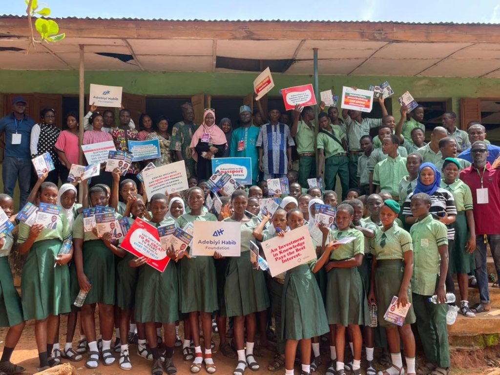 Habib Foundation team with students of Obalaju High School, Ijoga-Orile; Eyinni Comprehensive High School, Ibooro; and Oluaso High School, Imasayi all in the local Yewa North Council Area of Ogun State.