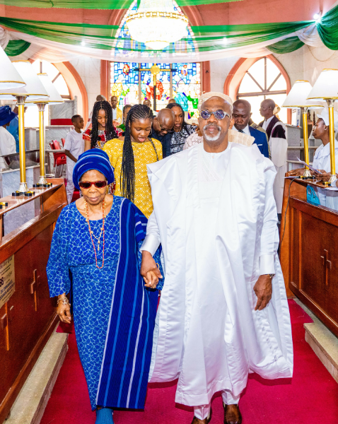 Ogun State Governor Dapo Abiodun with his mother, Mrs. Victoria Olaitan Abiodun, celebrating her 90th birthday surrounded by family and well-wishers.