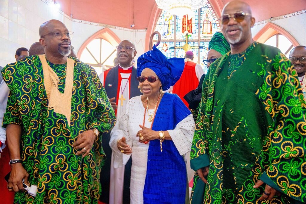 Ogun State Governor Dapo Abiodun and his brother with their mother who celebrated her 90th birthday.
